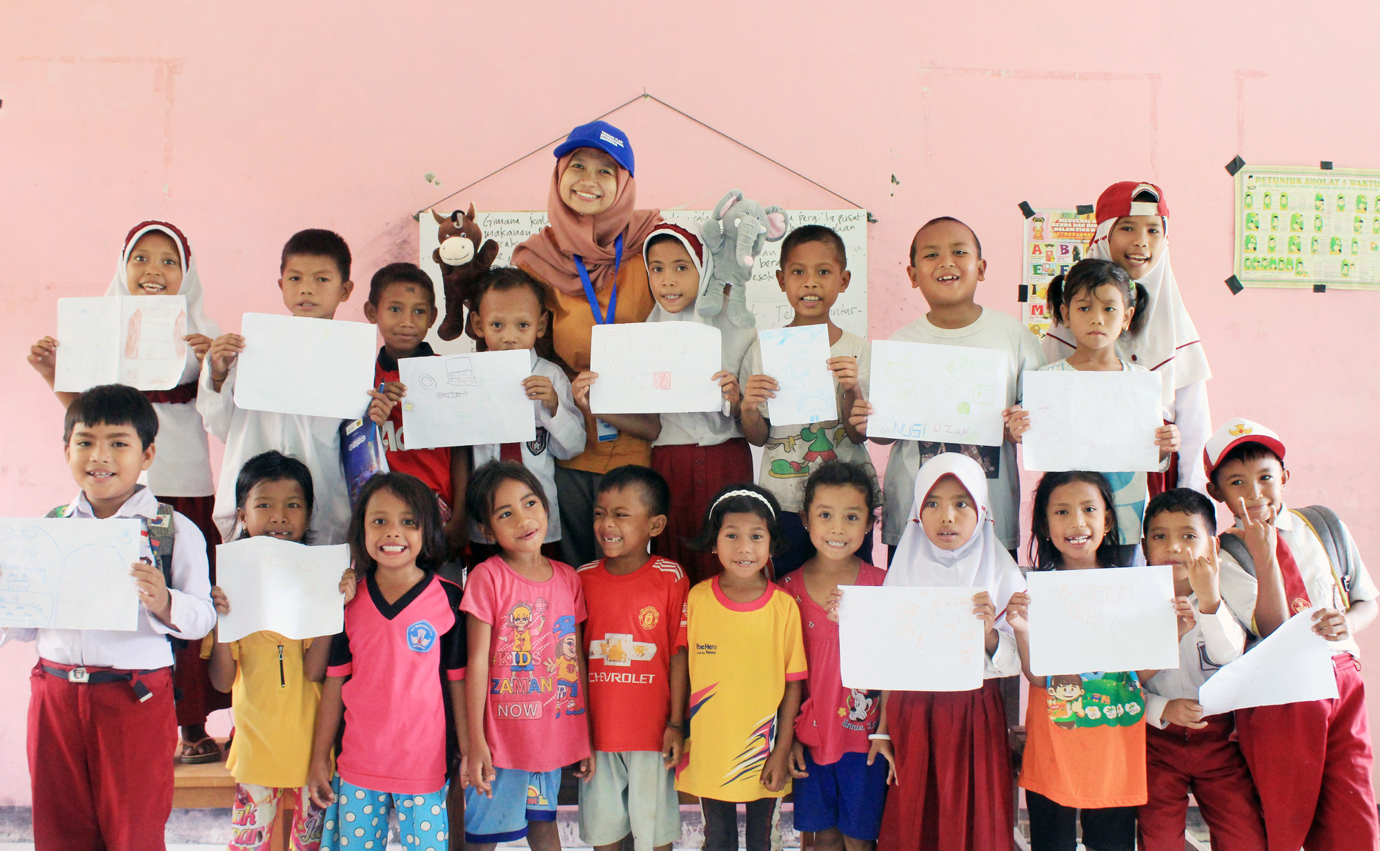 En Indonésie, l'école apprend à tricher aux élèves